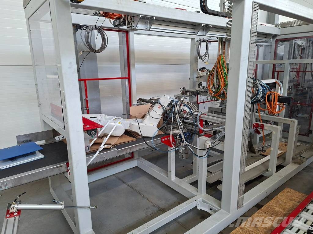 LINIA CASE-PACKER Z ROBOTEM STP CKVS-2 Other groundscare machines