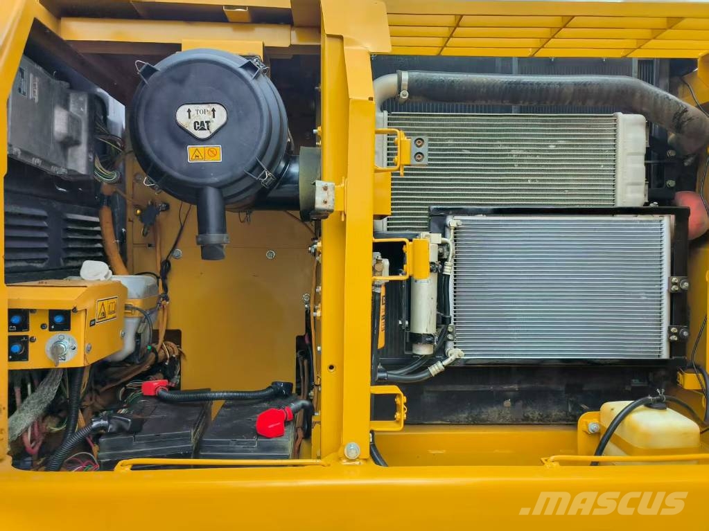 CAT 320 D Bagri goseničarji