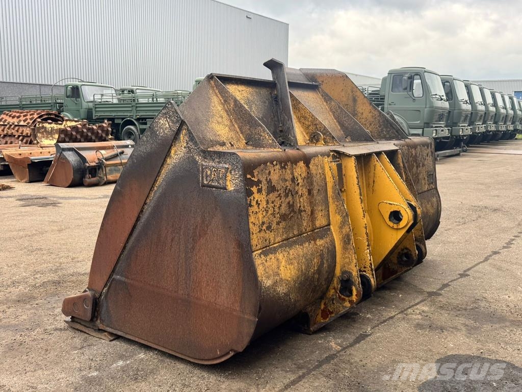 CAT Loading bucket 972/980 Pistoane