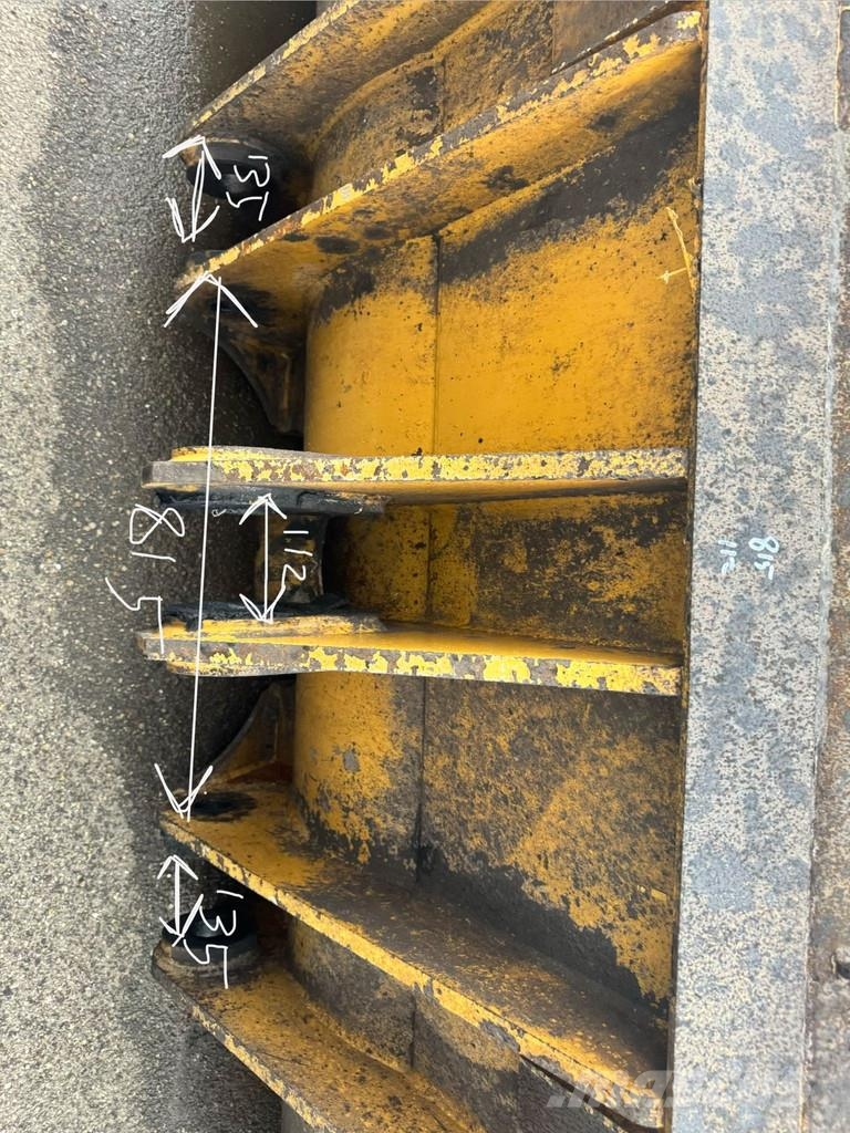 CAT Loading bucket 972/980 Pistoane
