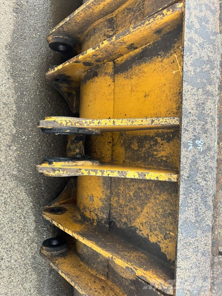CAT Loading bucket 972/980 Pistoane