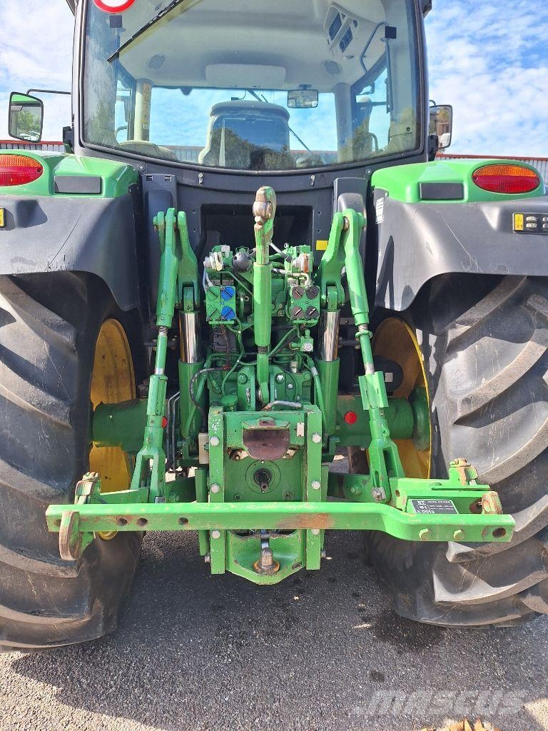 John Deere 6140R Tractoren
