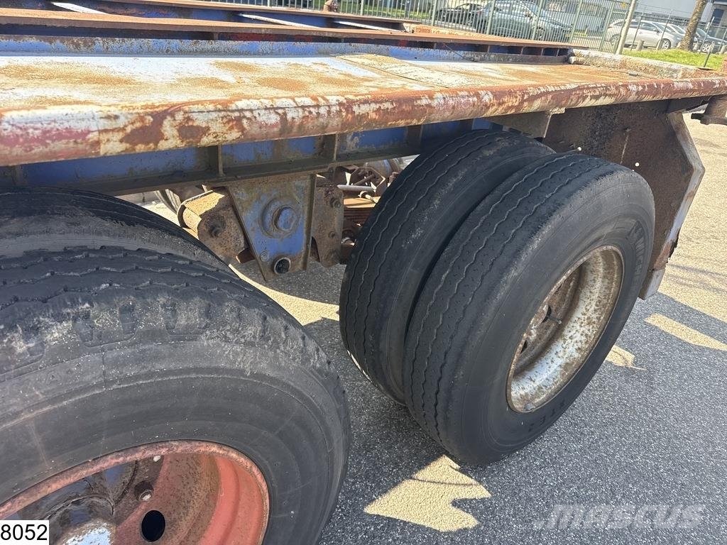 Groenewegen Chassis 20 ft, Steelsuspension, drum brakes Containerframe semi-trailers