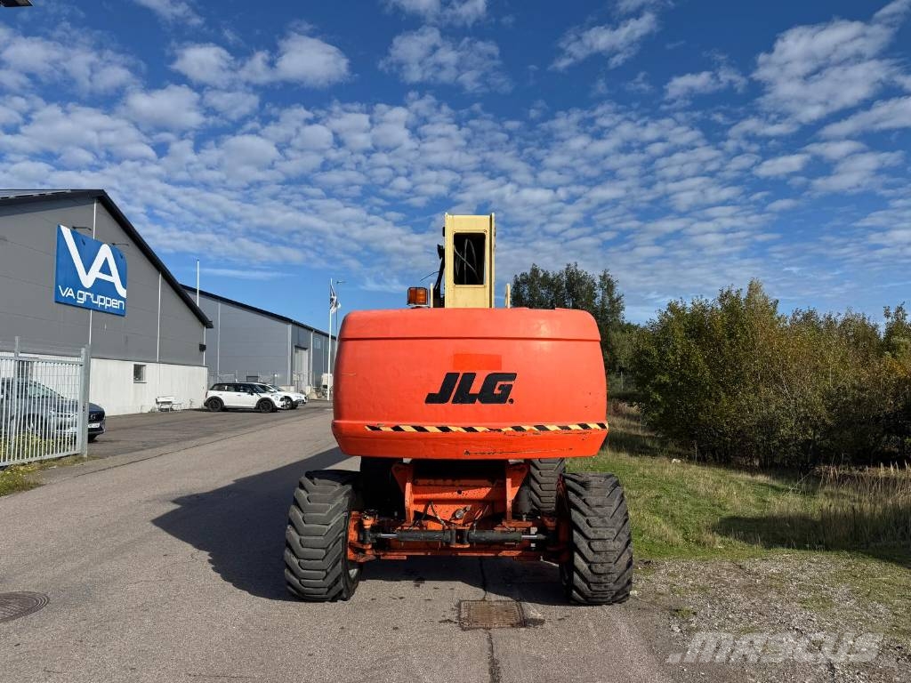JLG 860 SJ Articulated boom lifts