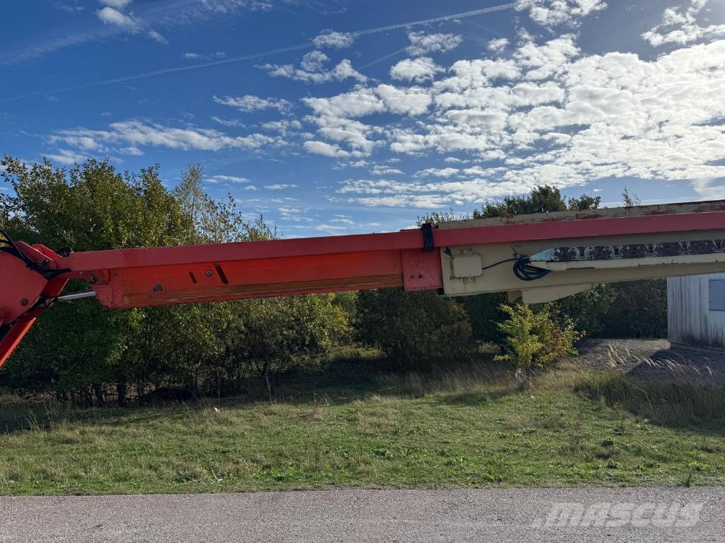 JLG 860 SJ Articulated boom lifts