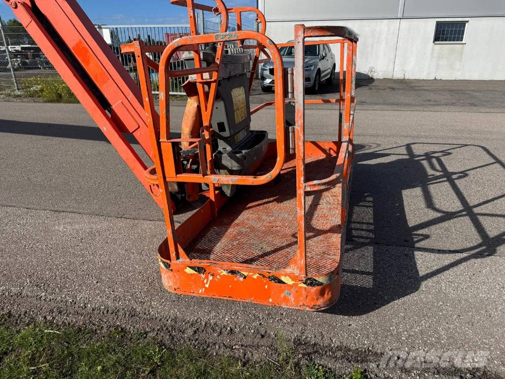 JLG 860 SJ Articulated boom lifts