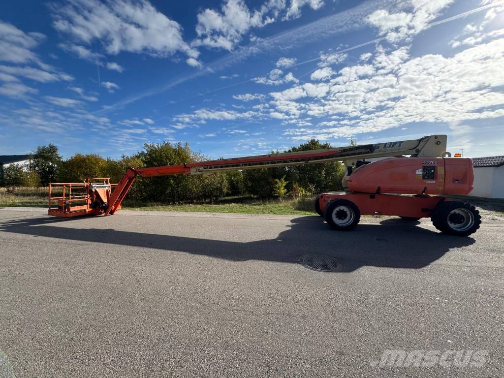 JLG 860 SJ Articulated boom lifts