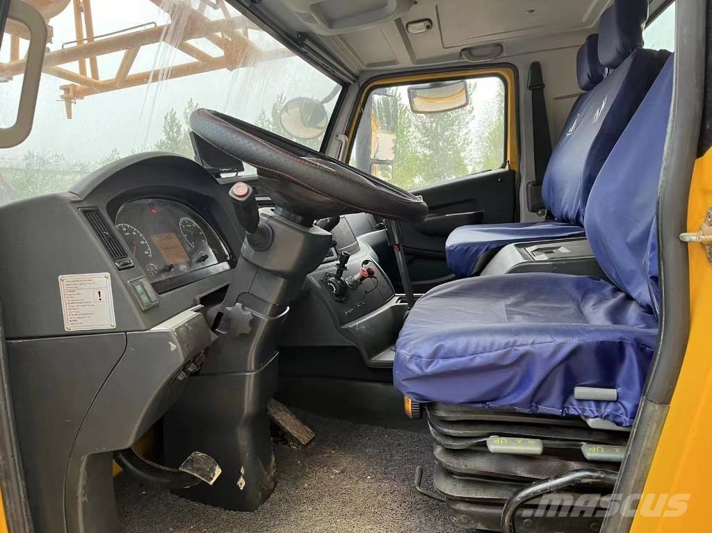 XCMG XCT 25 Всъдеходни кранове