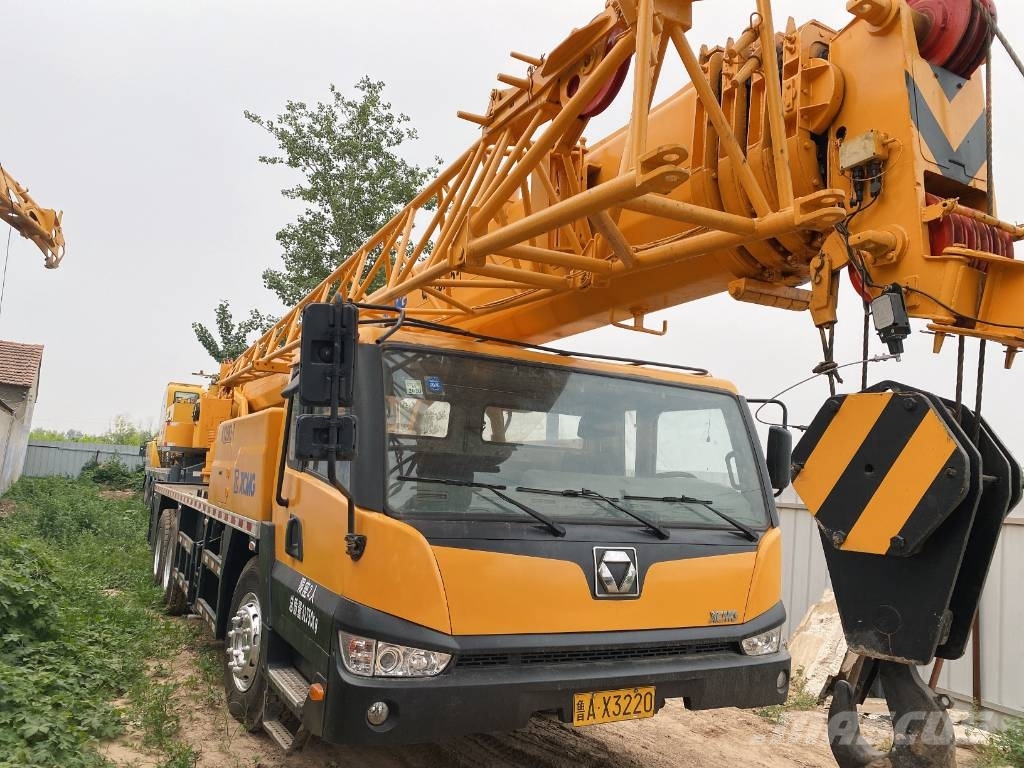 XCMG XCT 25 Всъдеходни кранове