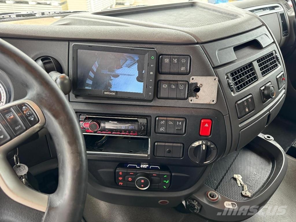 DAF XF 450 4X2 EURO 6 MEGA Tractores (camiões)