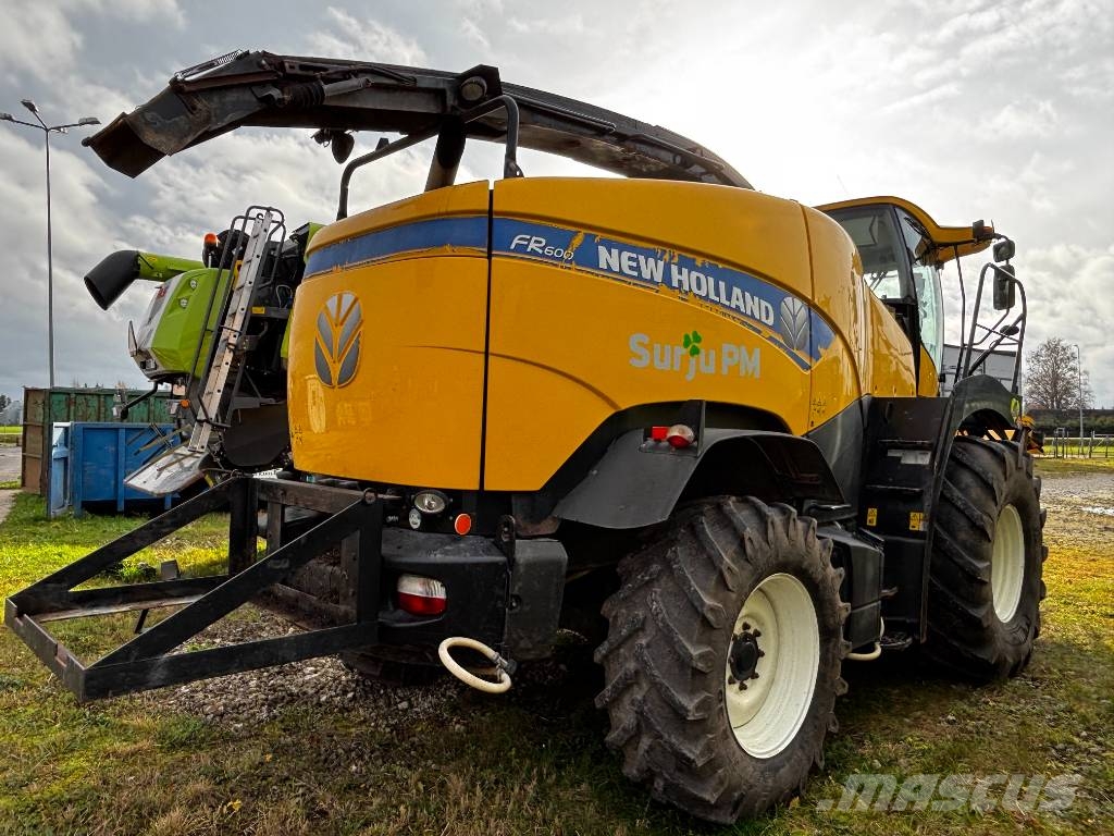 New Holland FR 600 Ensileuse automotrice