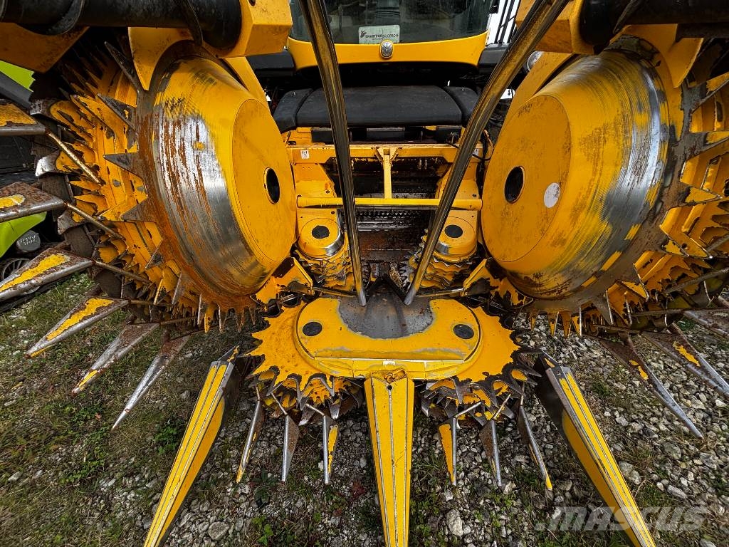 New Holland FR 600 Ensileuse automotrice