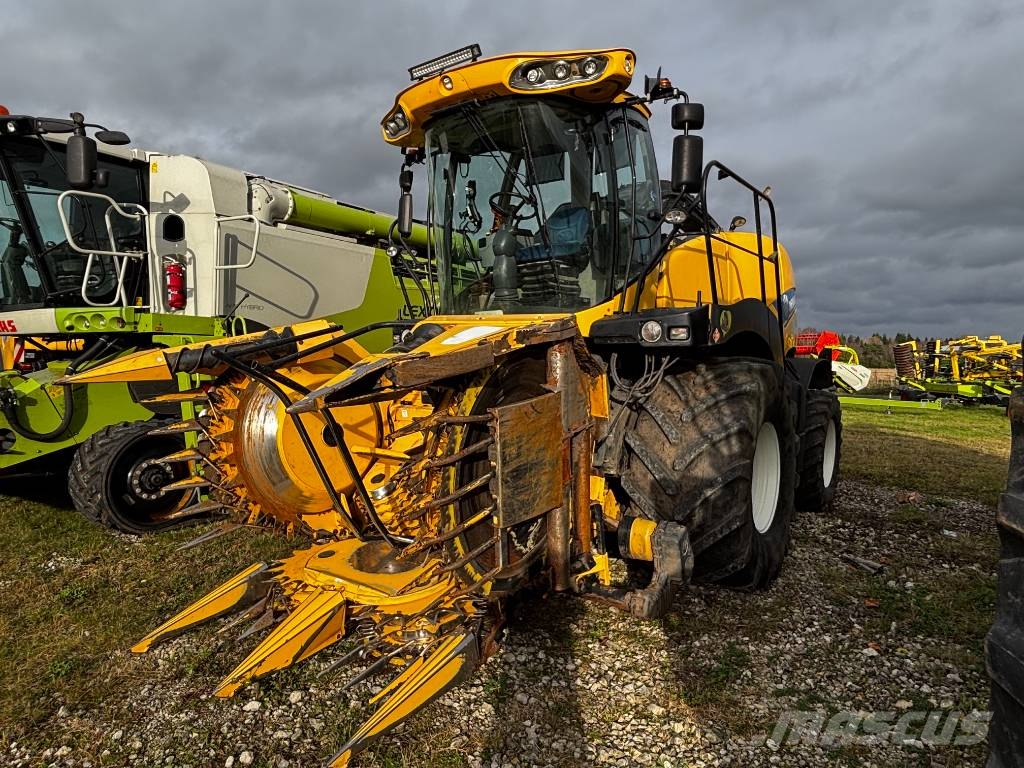 New Holland FR 600 Ensileuse automotrice