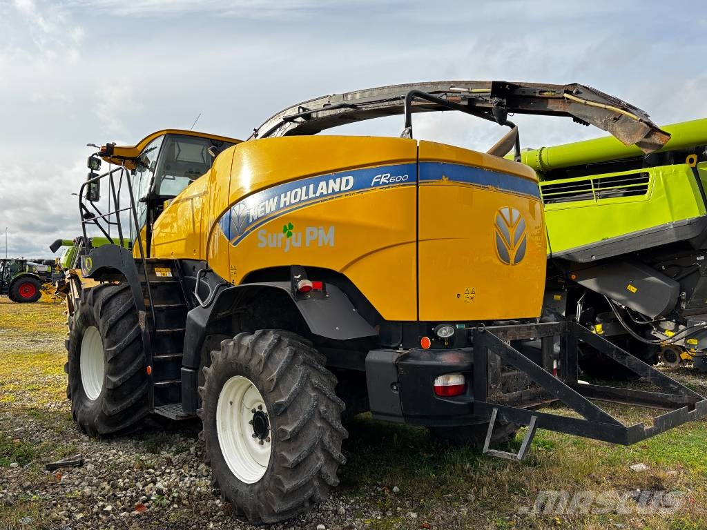 New Holland FR 600 Ensileuse automotrice