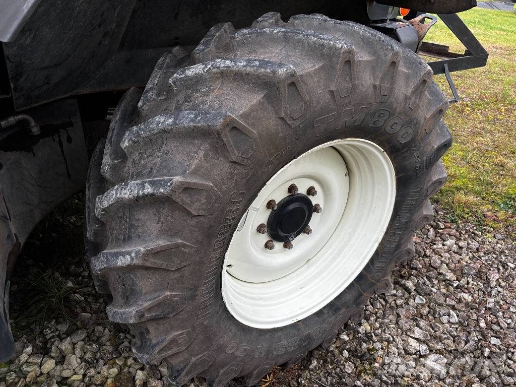 New Holland FR 600 Ensileuse automotrice