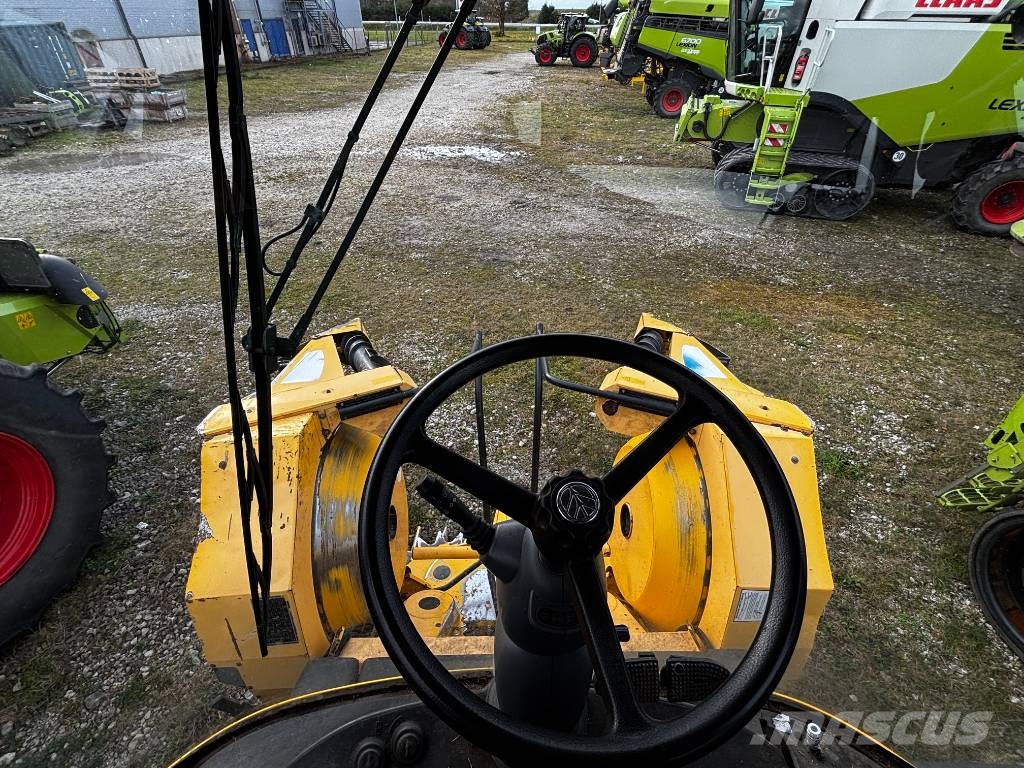 New Holland FR 600 Ensileuse automotrice