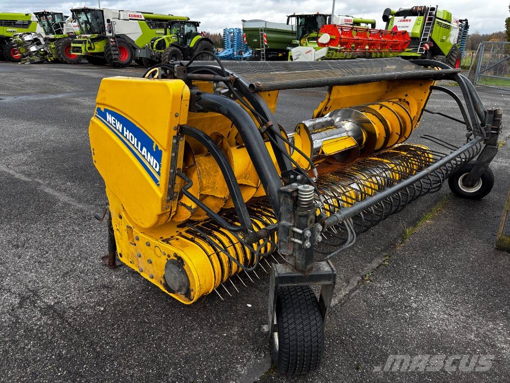 New Holland FR 600 Ensileuse automotrice