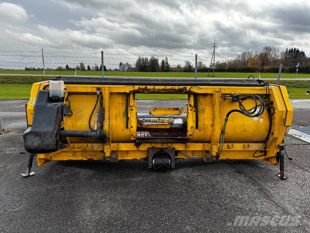 New Holland FR 600 Ensileuse automotrice