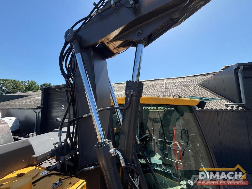 Volvo EWR 170E triple boom - blade + outriggers - 5800 h Specijalni kopači