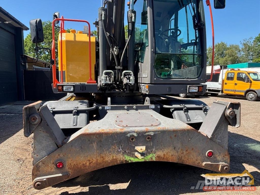Volvo EWR 170E triple boom - blade + outriggers - 5800 h Specijalni kopači