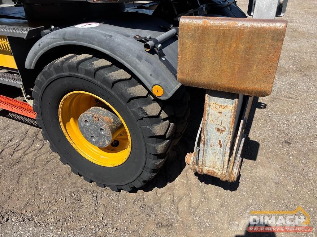 Volvo EWR 170E triple boom - blade + outriggers - 5800 h Specijalni kopači