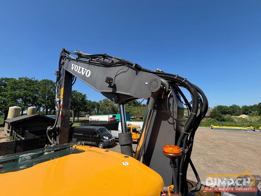 Volvo EWR 170E triple boom - blade + outriggers - 5800 h Specijalni kopači