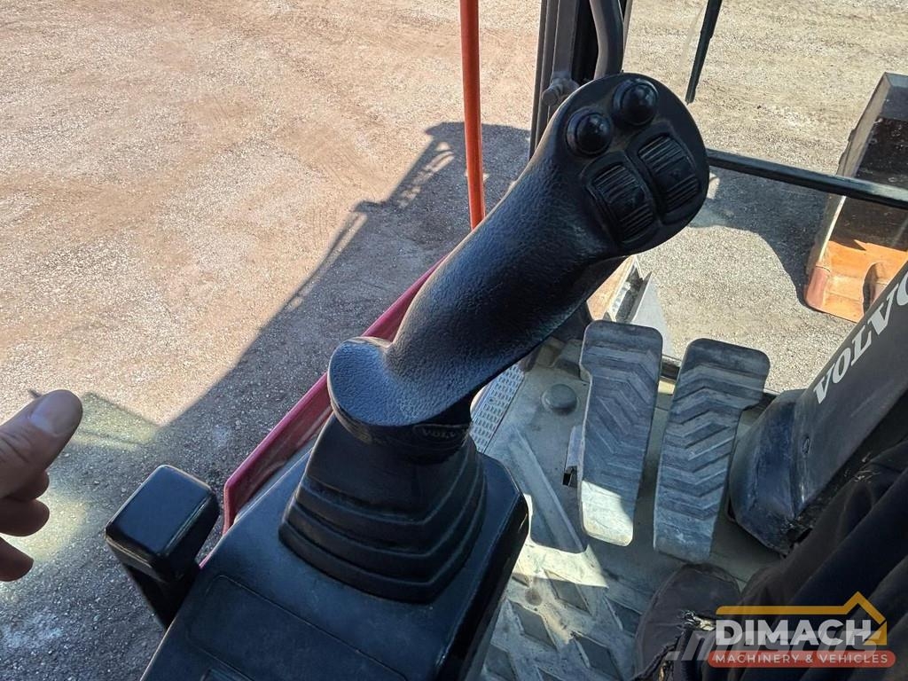 Volvo EWR 170E triple boom - blade + outriggers - 5800 h Specijalni kopači