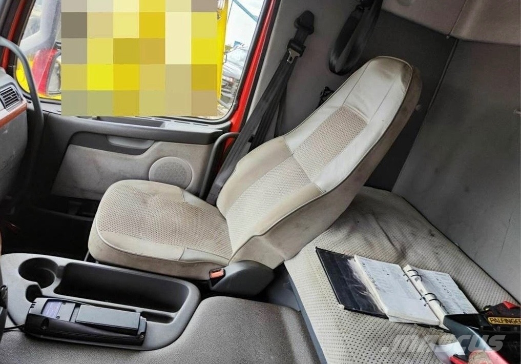 Volvo FM 440 可拆卸式卡车