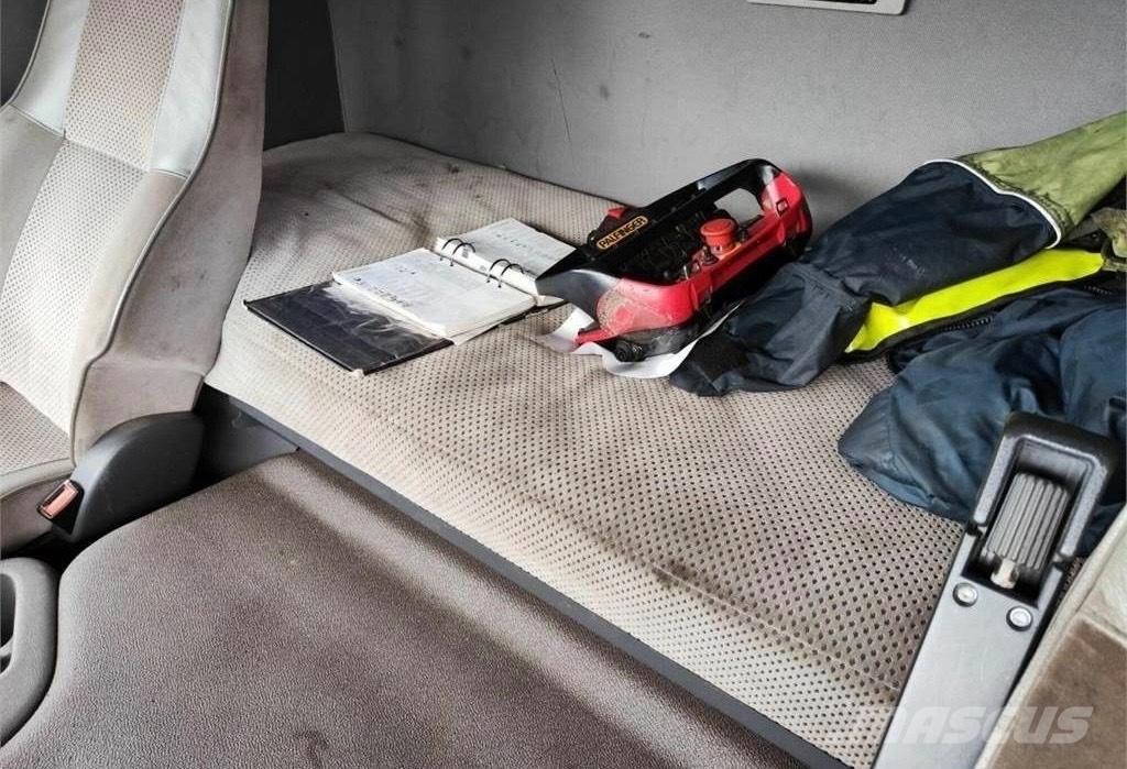 Volvo FM 440 可拆卸式卡车
