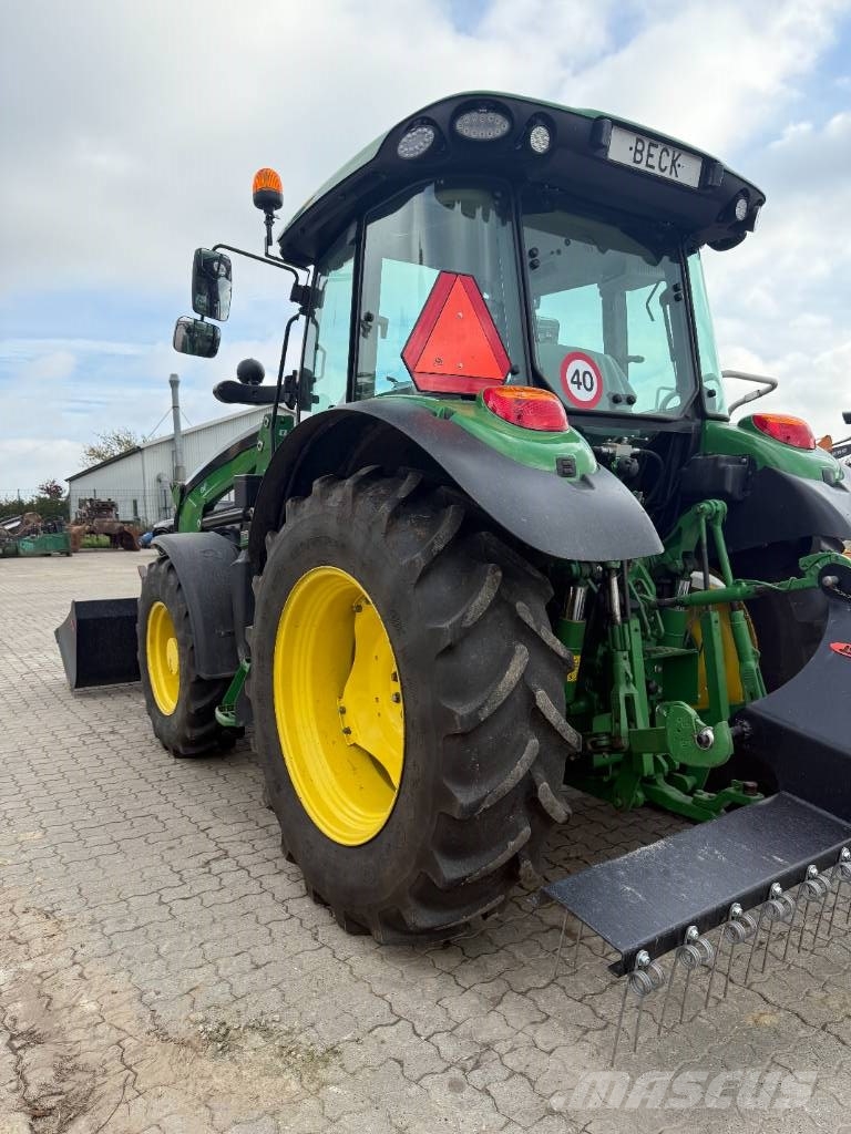 John Deere 5100 R Traktoren