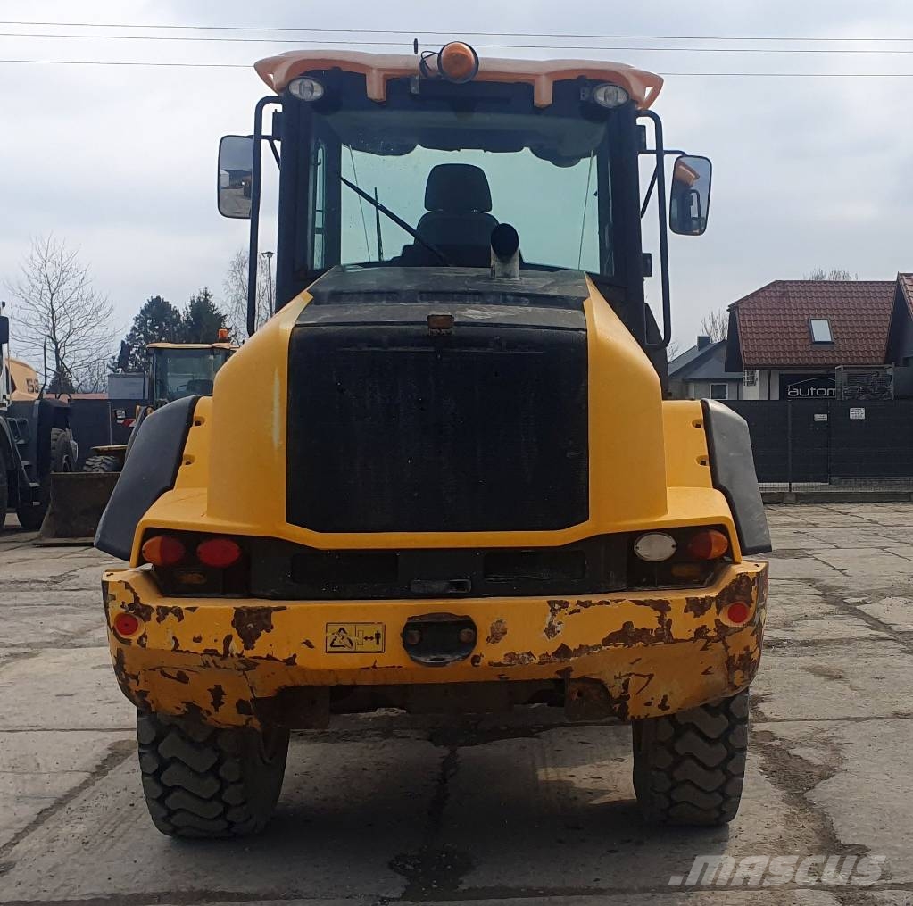 JCB 411 T4 Cargadoras sobre ruedas