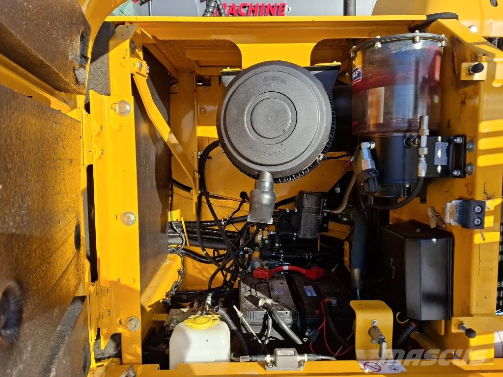 JCB JS 260 LC / Pyörittäjä, Kauha, Rasvari, Lämmitin Excavadoras sobre orugas
