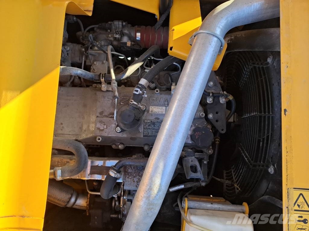 JCB JS 260 LC / Pyörittäjä, Kauha, Rasvari, Lämmitin Excavadoras sobre orugas