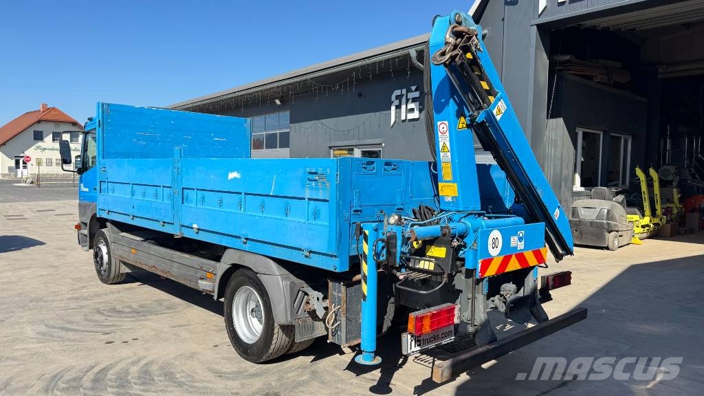 Mercedes-Benz ATEGO 1217 stake body - PALFINGER PK5000 - 5.1M Camiones bañeras basculantes o volquetes