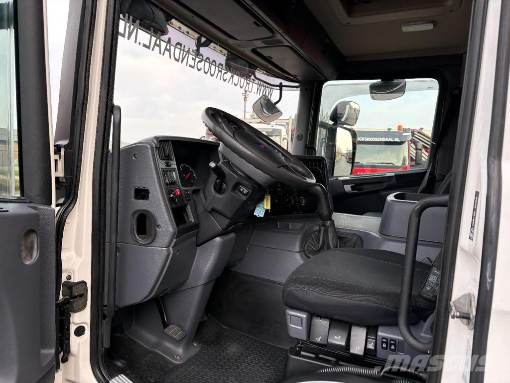 Scania P 320 + BDF SYSTEM + MANUAL + EURO 5 Bakwagens met gesloten opbouw