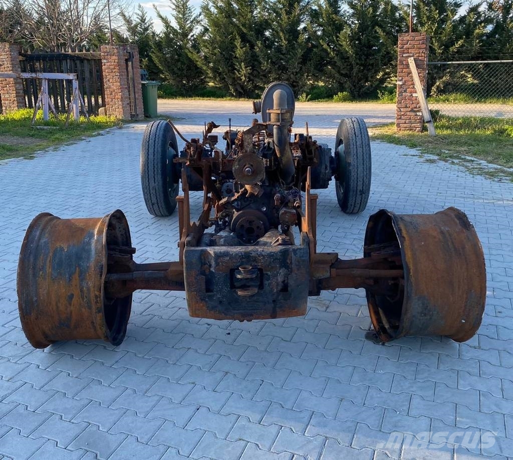 Fendt 512 C TRACTOR SPARE PARTS/IN PIECES/IN TEILEN Traktoriai