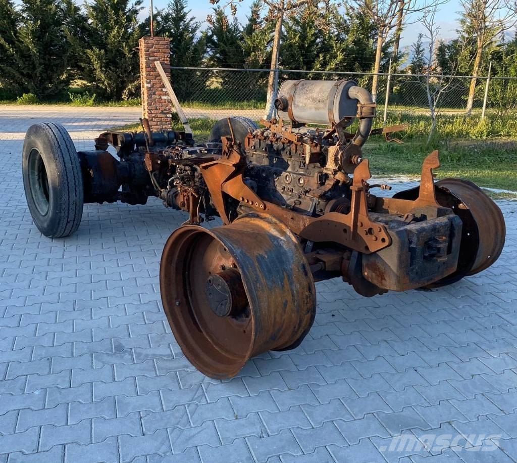 Fendt 512 C TRACTOR SPARE PARTS/IN PIECES/IN TEILEN Traktoriai