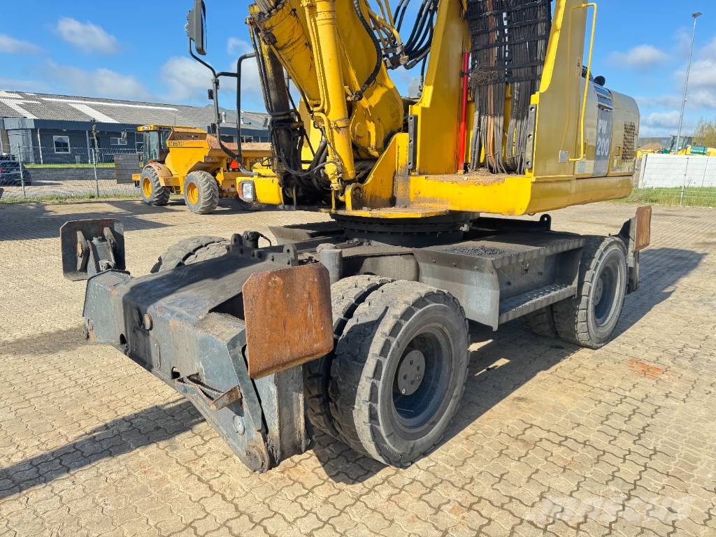 Komatsu PW 200-7 Εκσκαφείς με τροχούς - λάστιχα