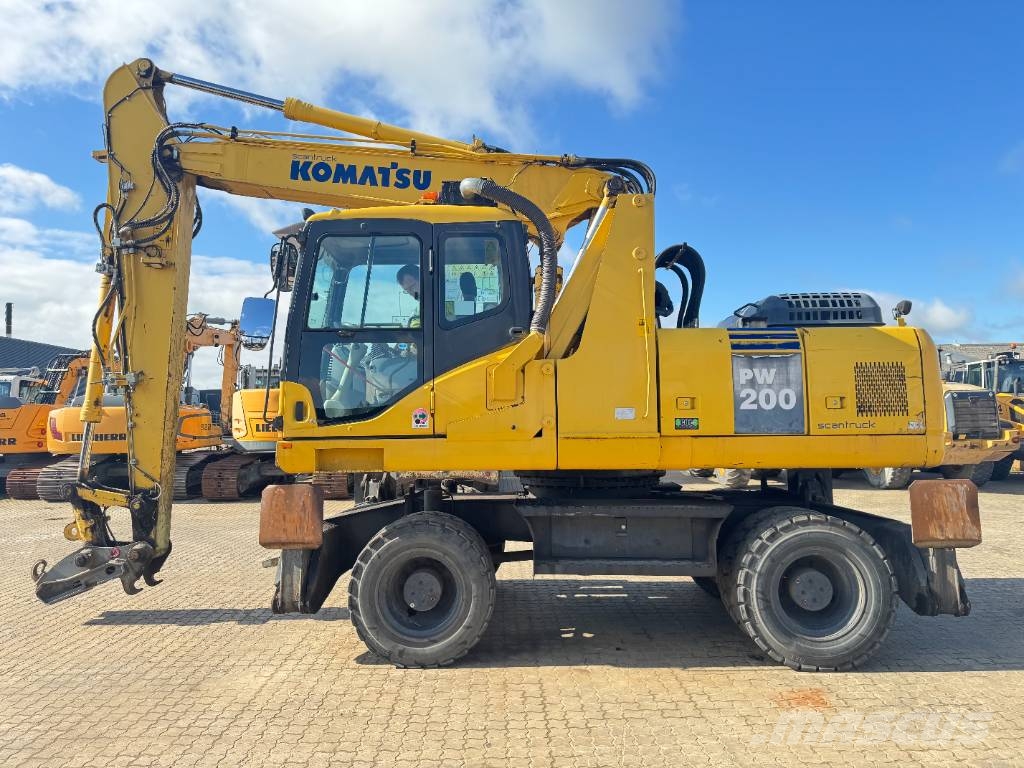 Komatsu PW 200-7 Εκσκαφείς με τροχούς - λάστιχα