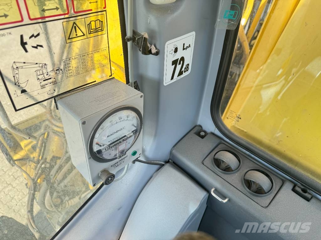 Komatsu PW 200-7 Εκσκαφείς με τροχούς - λάστιχα