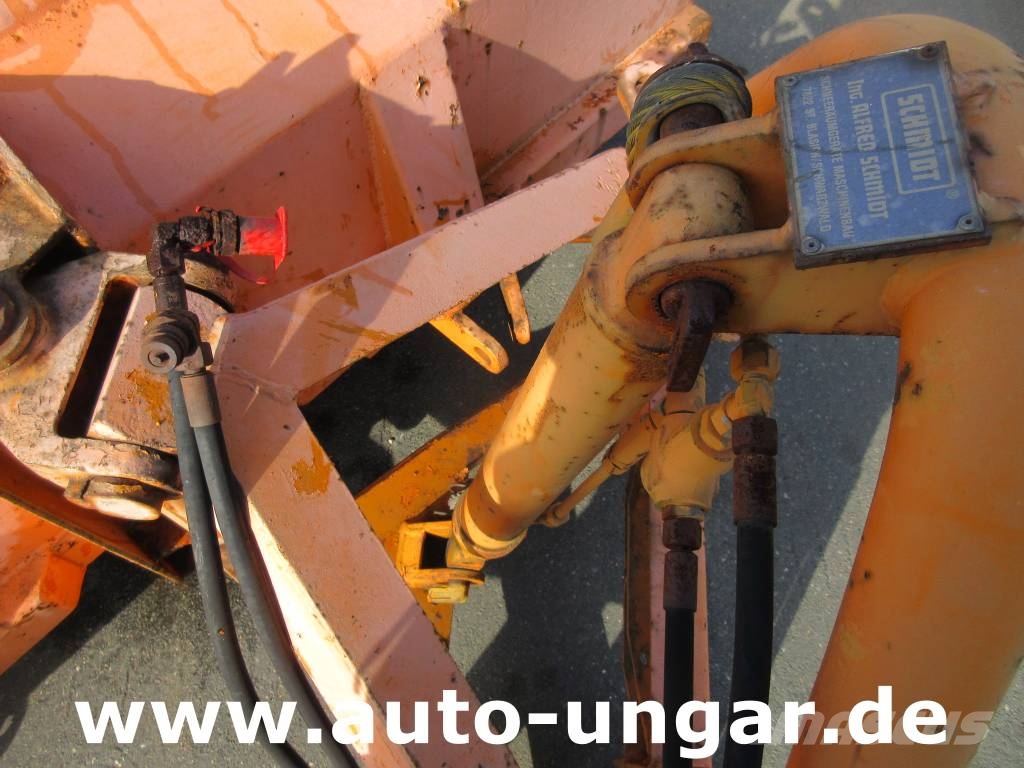 Schmidt Schneepflug 240cm für Unimog Traktor Winterdienst Snežne deske in plugi
