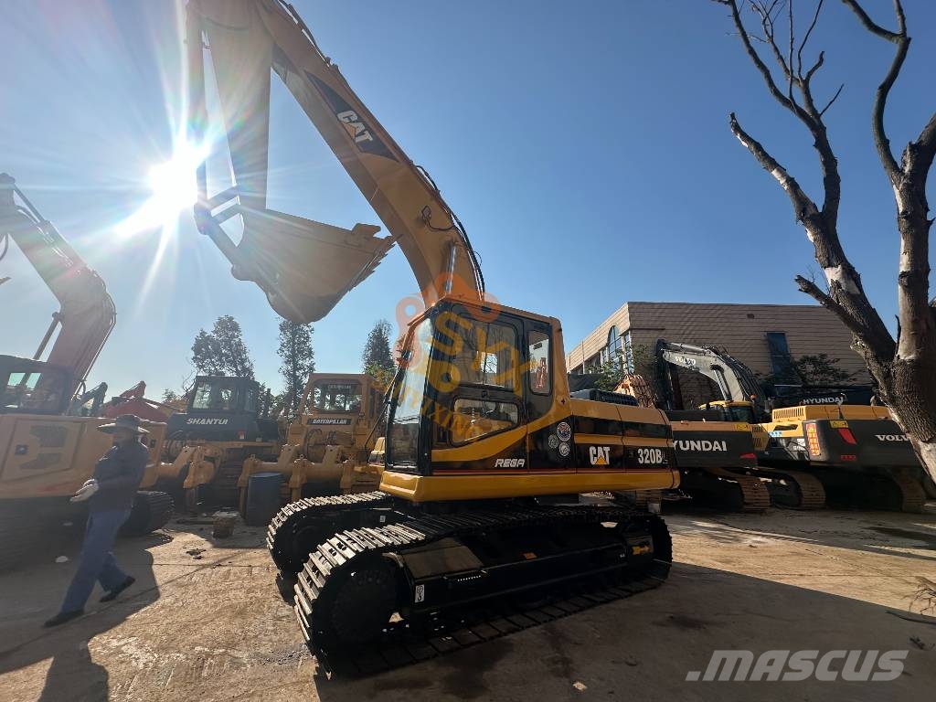 CAT 320 B L Гусеничні екскаватори