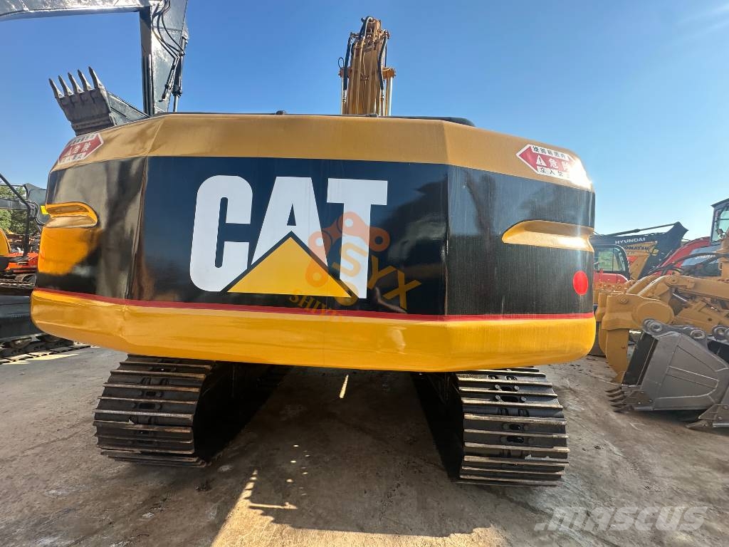 CAT 320 B L Гусеничні екскаватори