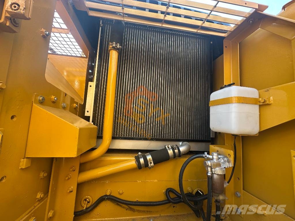 CAT 320 B L Гусеничні екскаватори