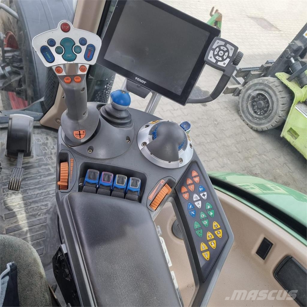 Fendt 724 Profi Plus Трактори