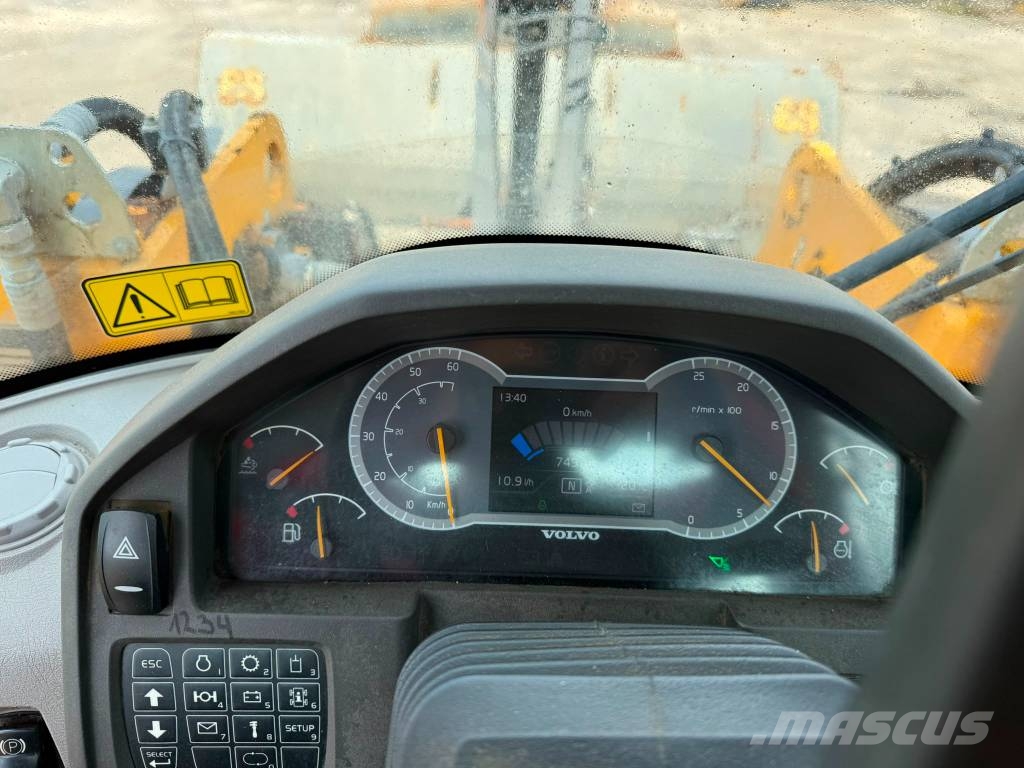 Volvo L 110 H // BJ. 2022 / 7583H/ZSA/Hochkippschaufel Wheel loaders