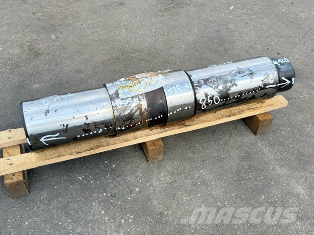 JCB 333/G7 106 PISTON JCB HM2470Q Čekići