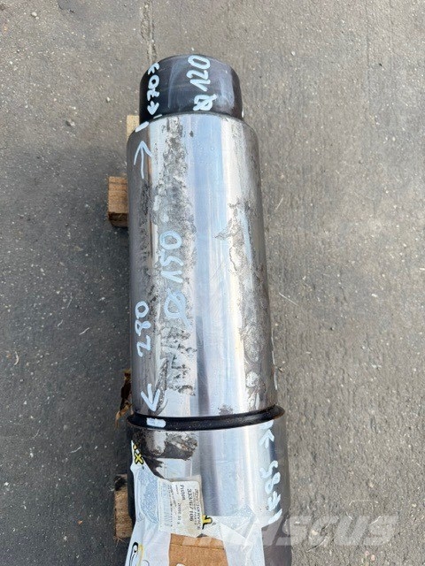 JCB 333/G7 106 PISTON JCB HM2470Q Čekići