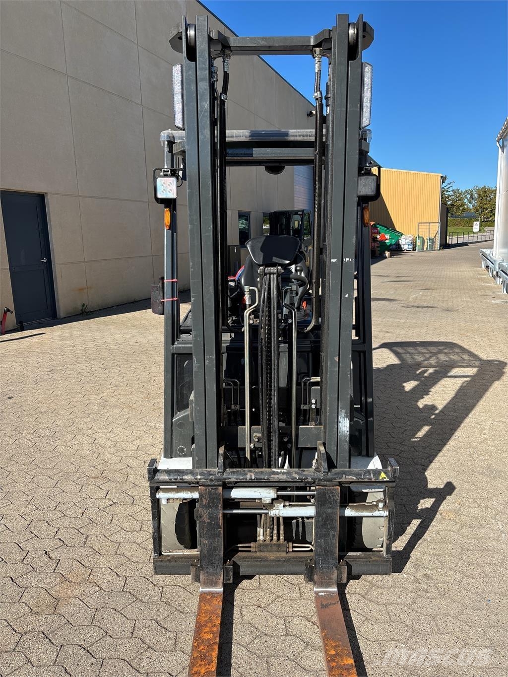 UniCarriers TX3-16L Electric forklifts