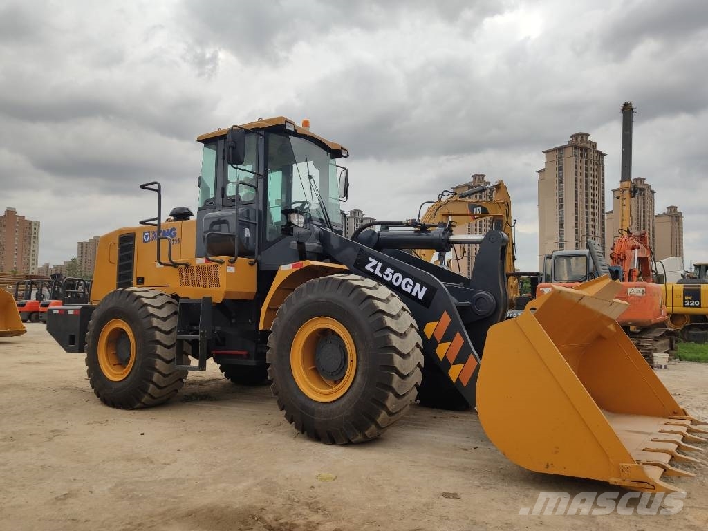 XCMG ZL 50 G Фронтальные погрузчики